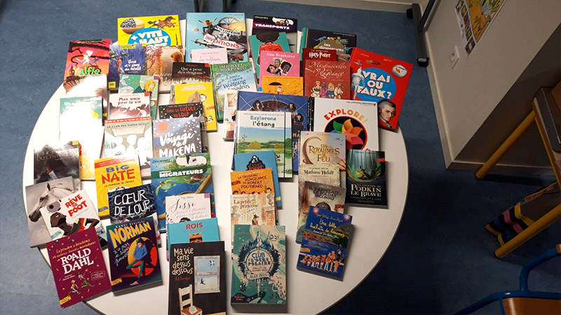 Don d’un lot de livres neufs à la BCD