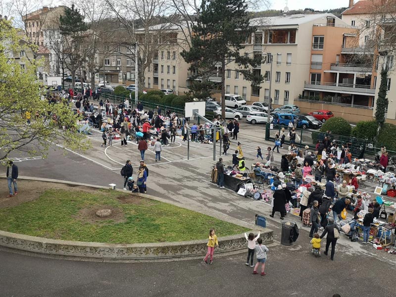 1-Vide-grenier_ecole-Jules-Ferryis
